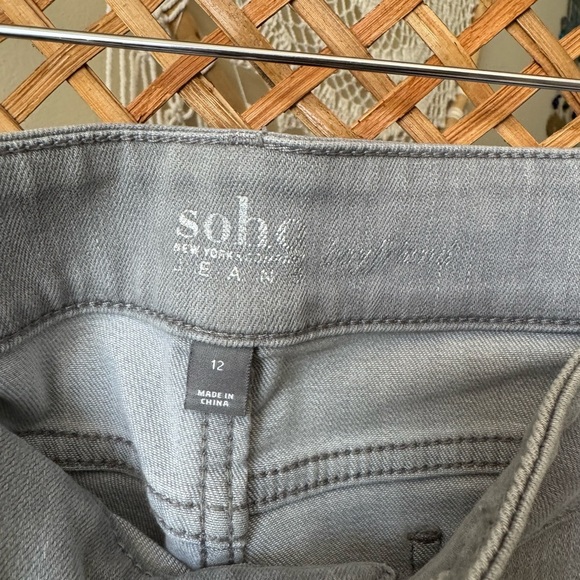 New York & Company Light Gray Skinny Pants - Picture 5 of 8